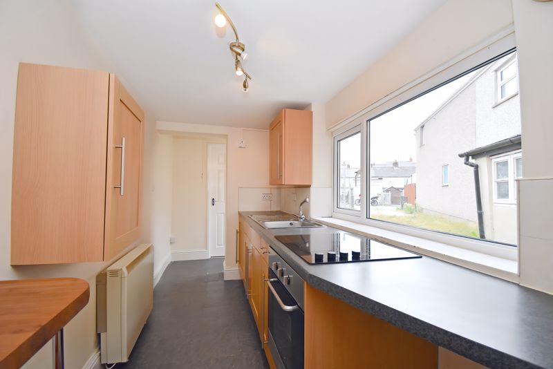 Kitchen- click for photo gallery